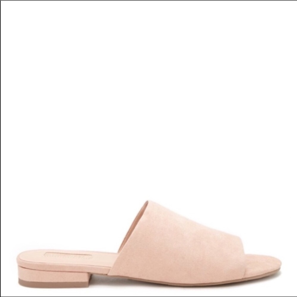 SOLD ✨ Faux suede blush pink mules